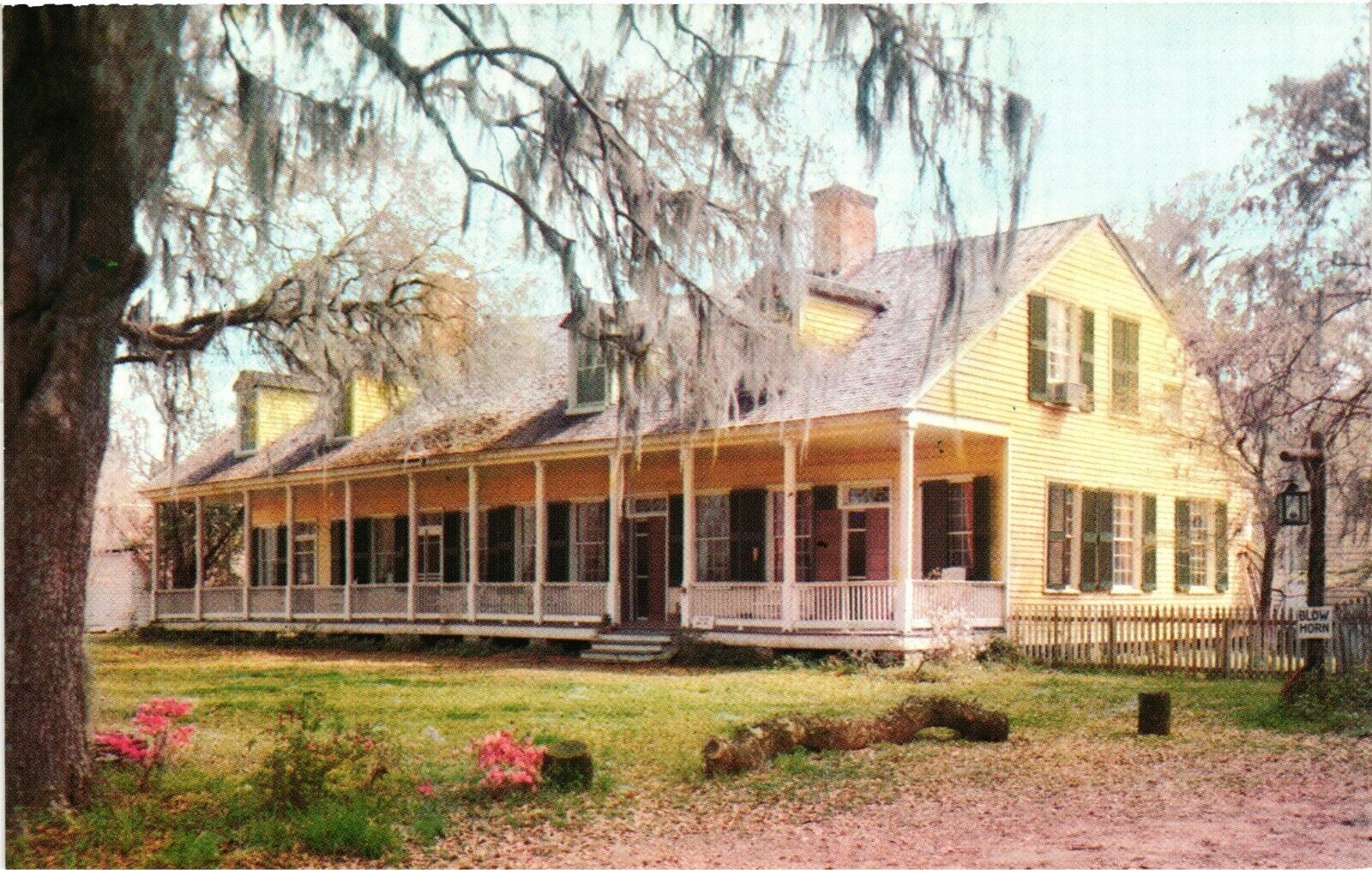 The Cottage Plantation St Francisville Louisianna Vintage Postcard C1950