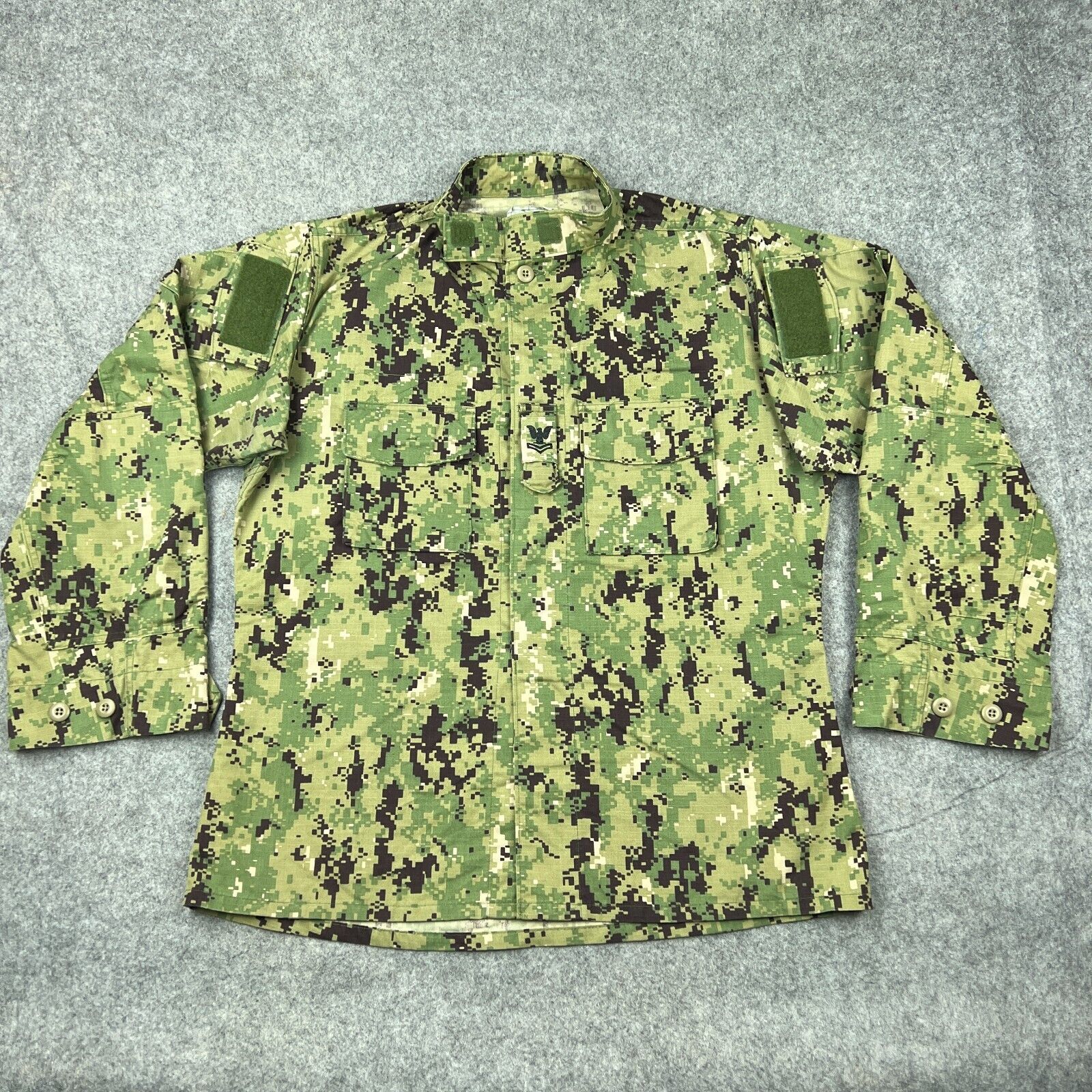 US Navy Jacket Men Large Green Digital Camo USN Type III Working Uniform Ripstop