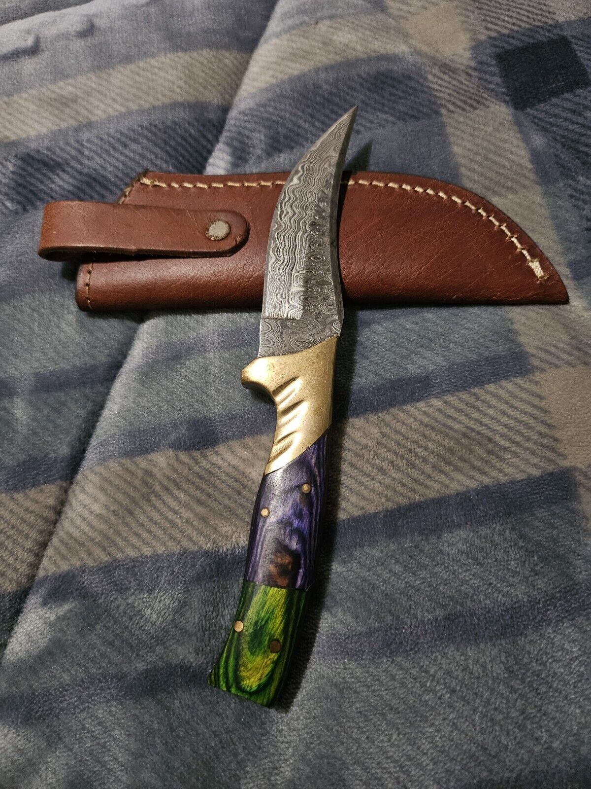 Hand-made Damascus Steel Knife Comes With Sheath Green Handle (Watermelon) A2