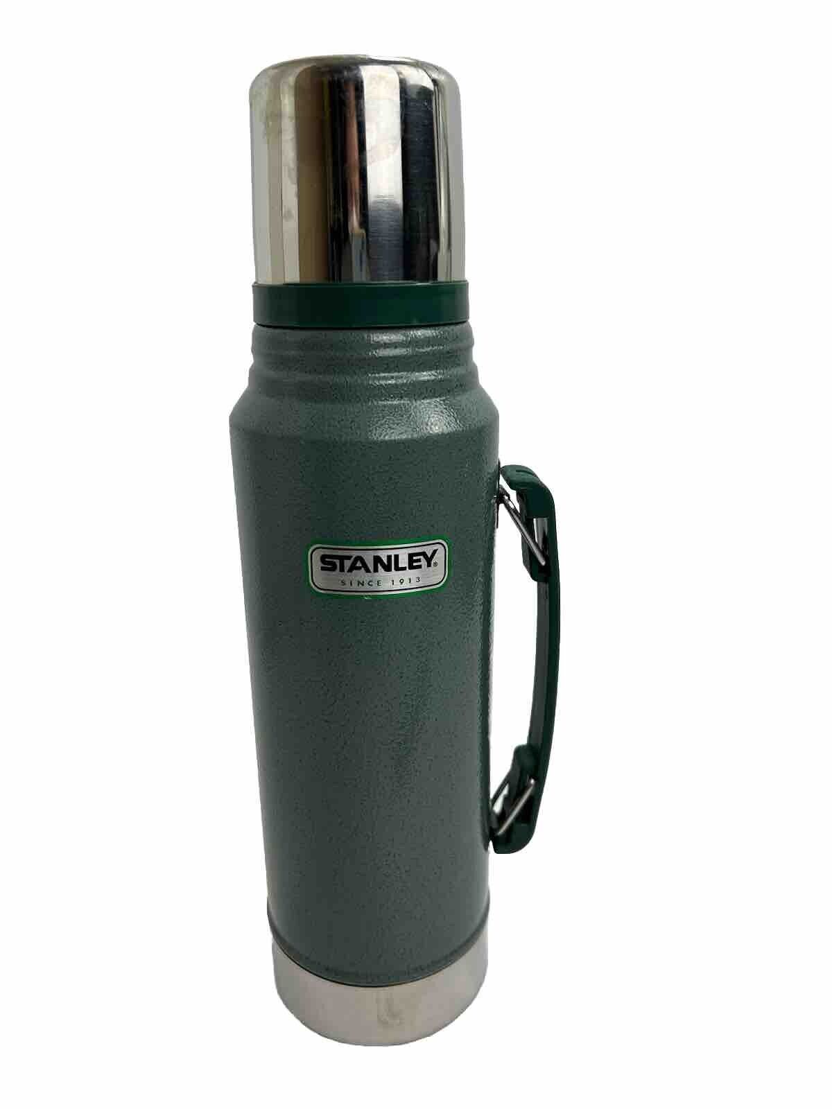 Vintage Stanley Aladdin A-944DH Green Silver Vacuum Bottle Thermos - 1 Quart