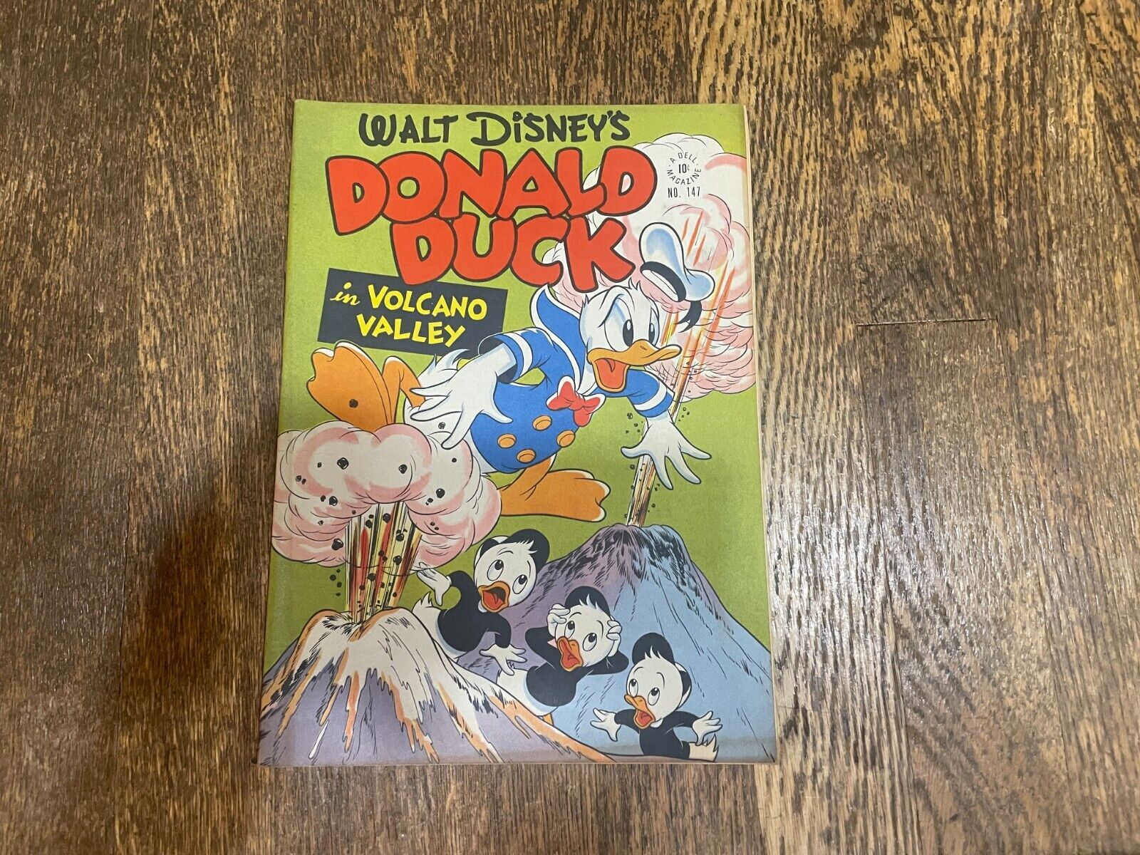 Four Color # 147 Dell Comic Walt Disney's Donald Duck in Volcano Valley 10 ¢