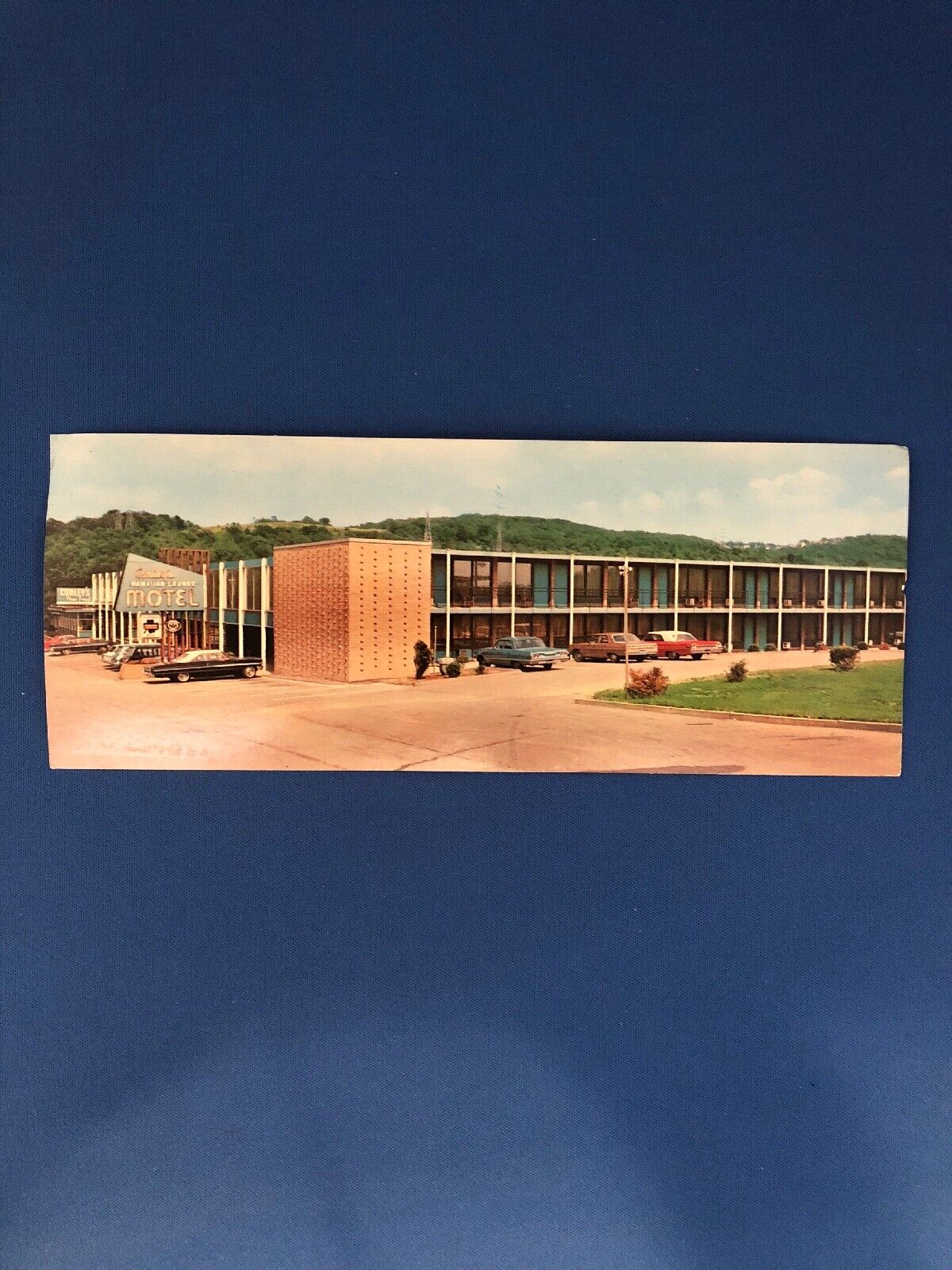 Conley’s Motel Pittsburgh, Pa..Vintage Jumbo Postcard