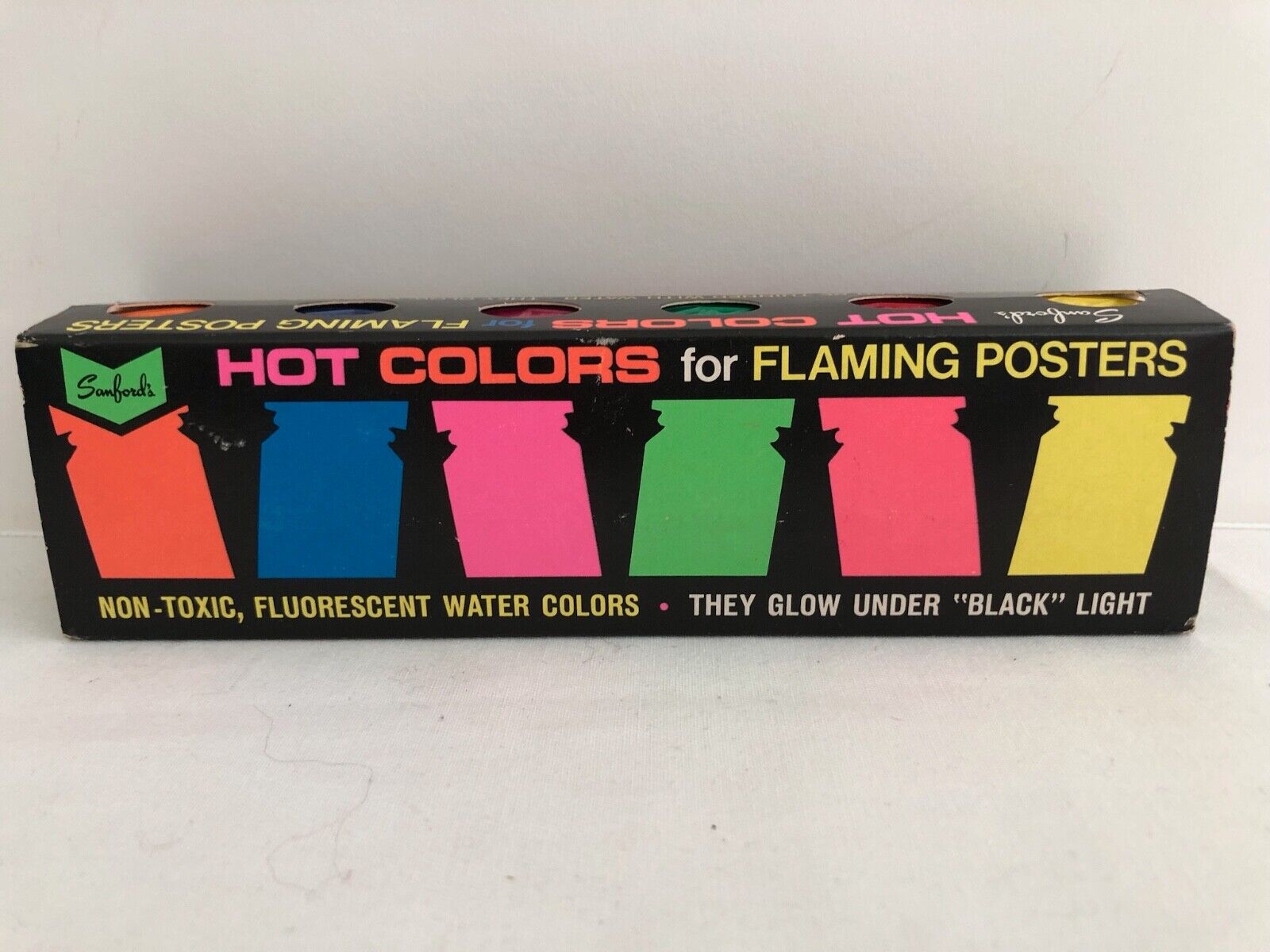 Vintage 1970s Sanford\'s Hot Colors for Flaming Posters Paint NOS