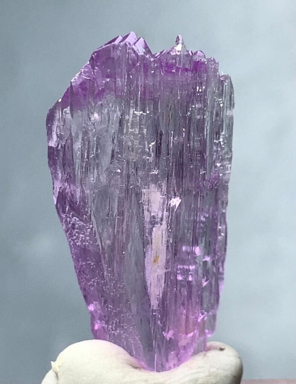 24 Cts Beautiful Top Quality Kunzite Crystal From Afghanistan