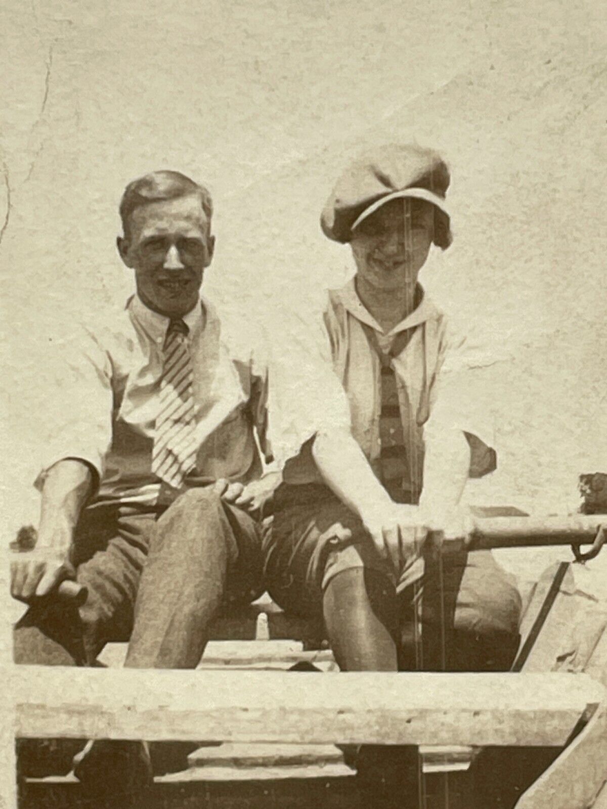 VH Photo Couple Rowboat Fishing 1920's Pretty Woman Hat Handsome Man 1924