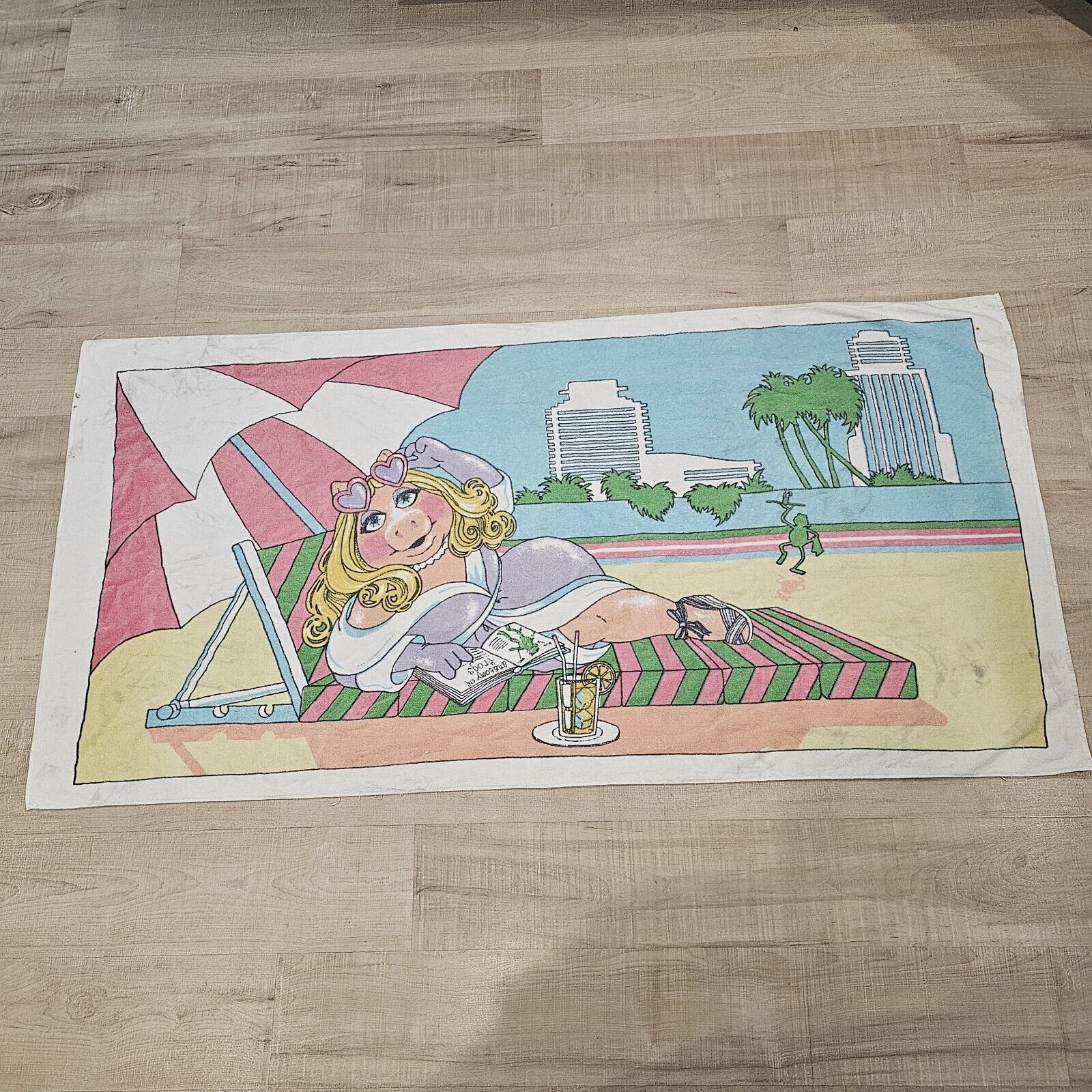 Vtg 80s Miss Piggy Beach Towel Sunbathing Muppets Kermit Martex USA 68x34 FLAWS