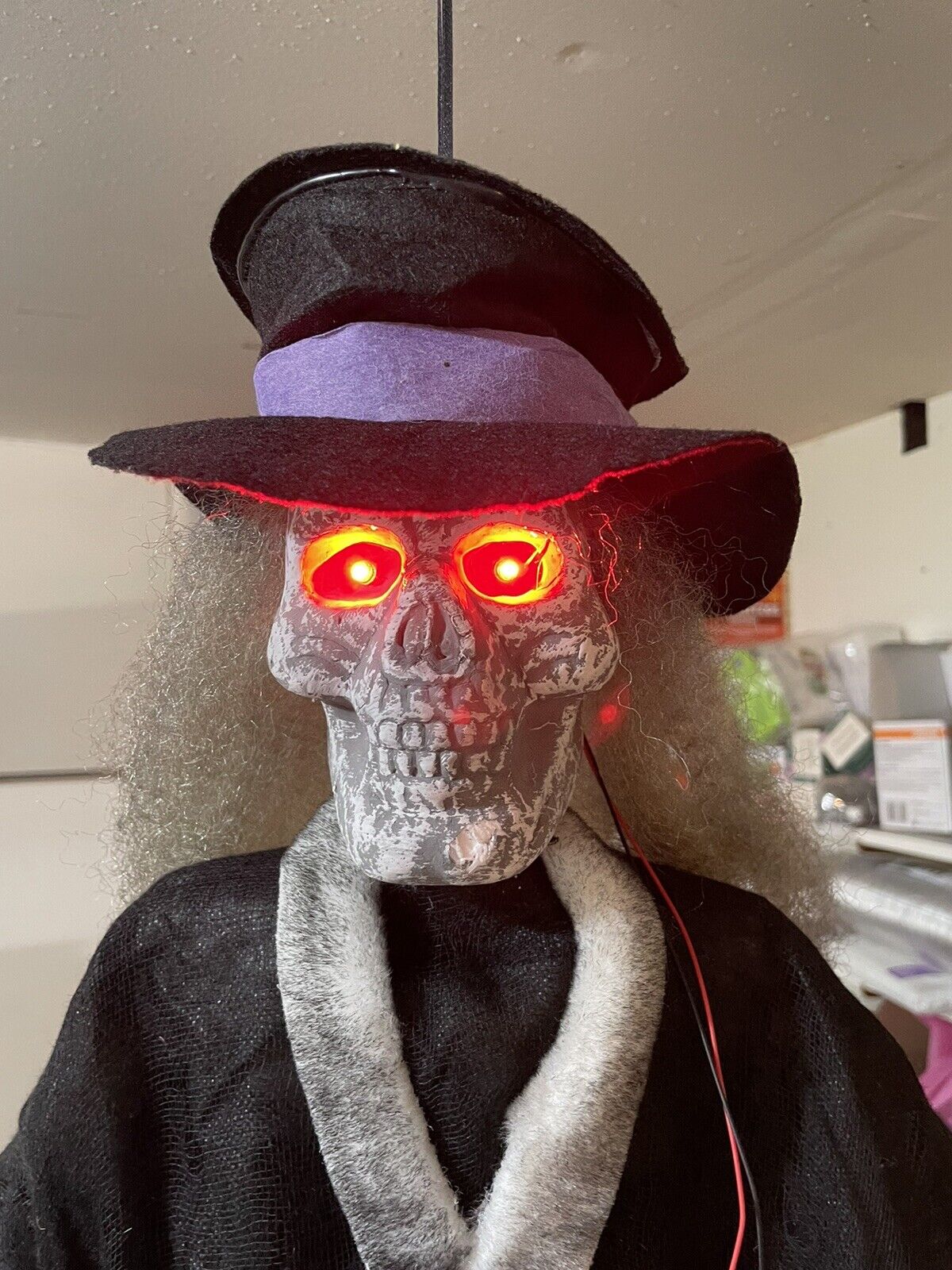 Hanging Top Hat Ghoul Classic Halloween Prop Styrofoam Skeleton Reaper LED Eyes
