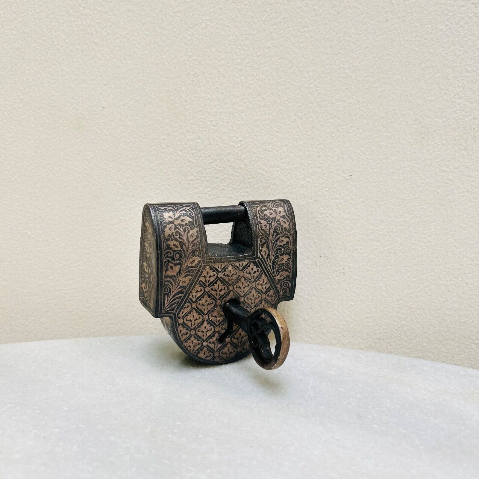 Indian handcrafted vintage silver koftgari padlock