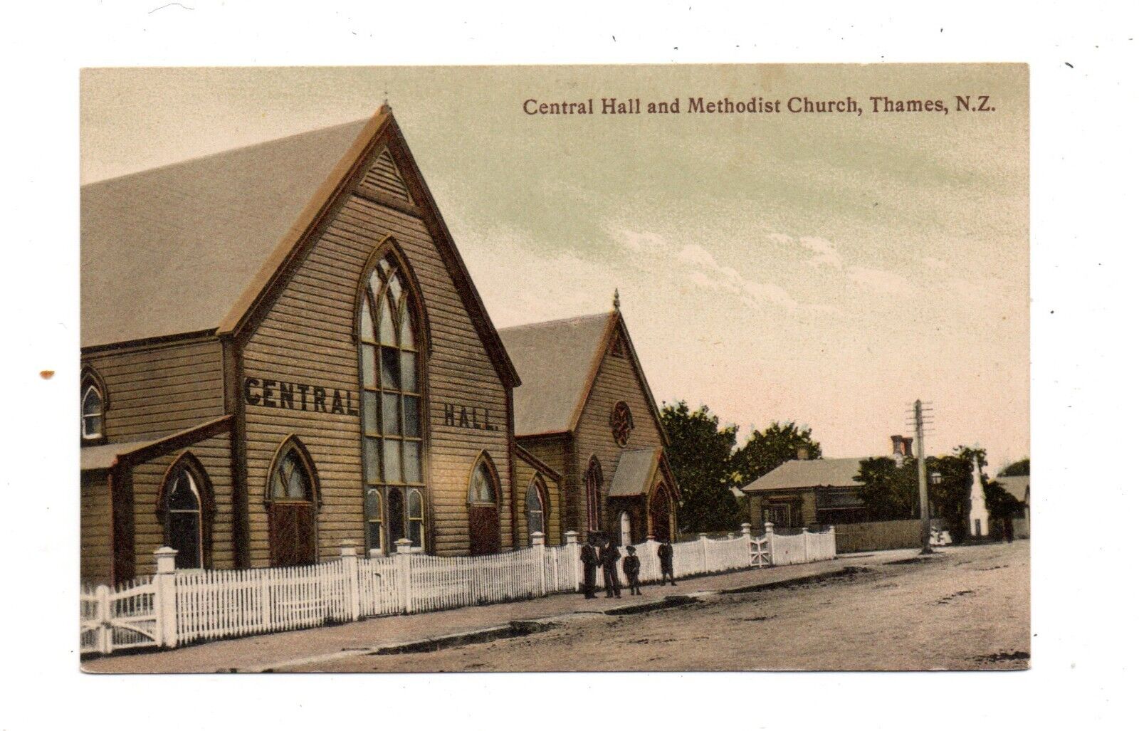 THAMES, NORTH ISLAND, NZ ~ CENTRAL HALL, METHODIST CHURCH, STREET ~ 1910s