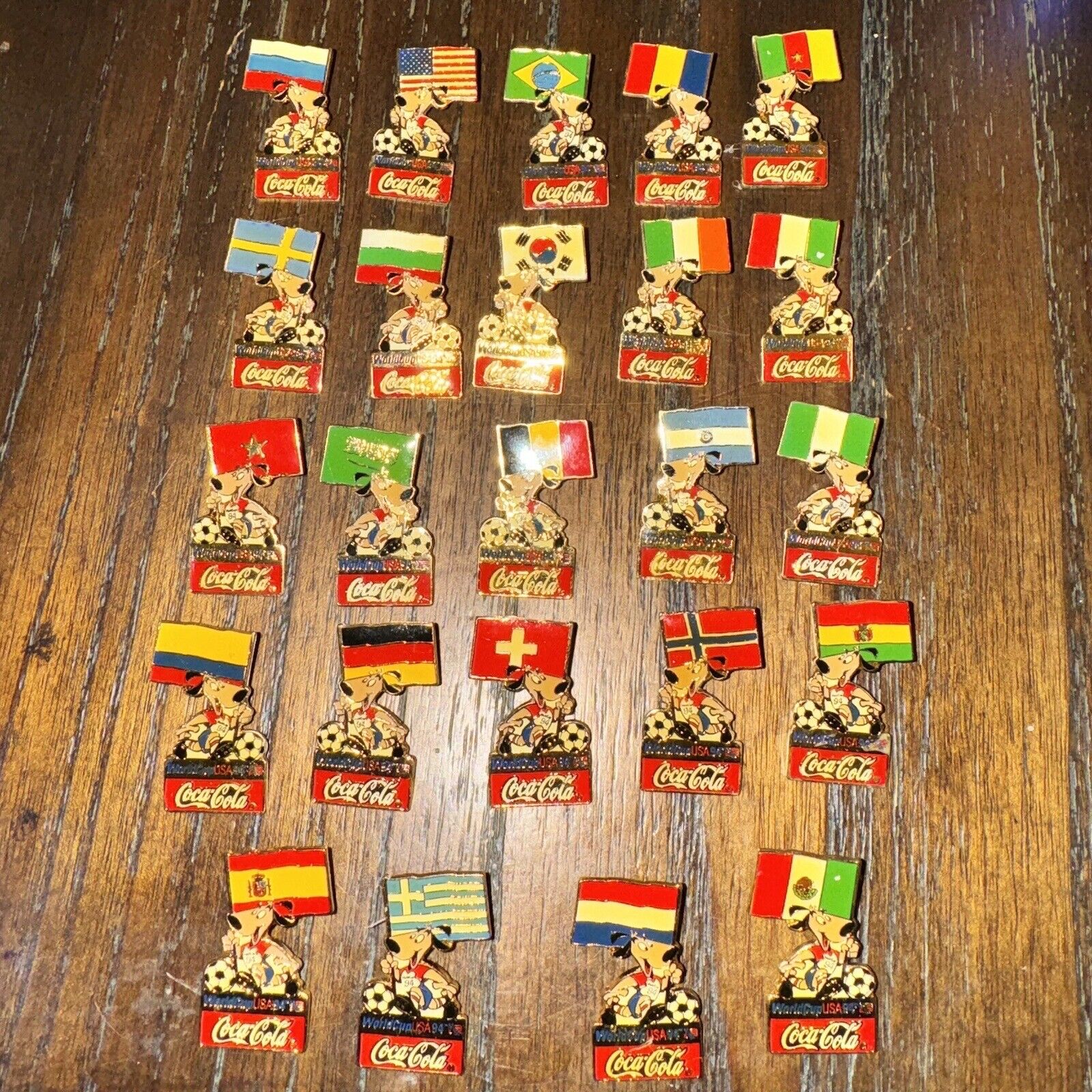 1994 COCA COLA WORLD CUP USA LIMITED GOLD EDITION COLLECTOR 24 PIN SET RARE