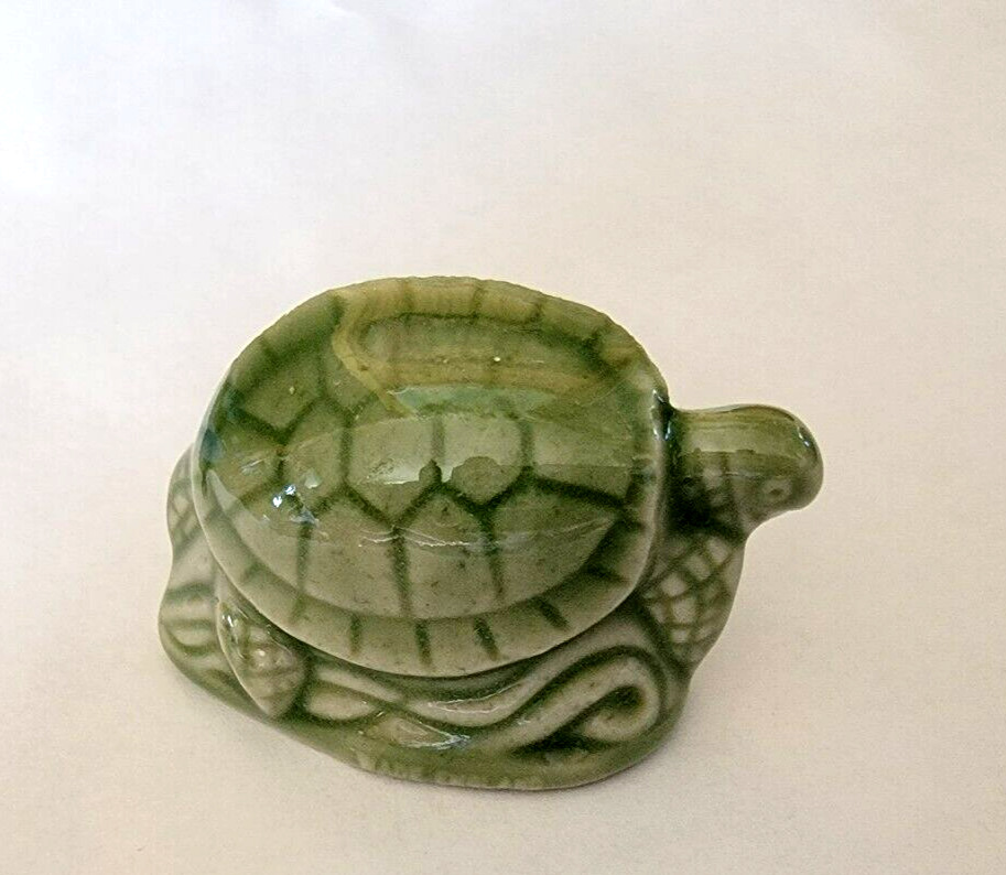 Wade Whimsies Endangered North American Animals Green Sea Turtle England