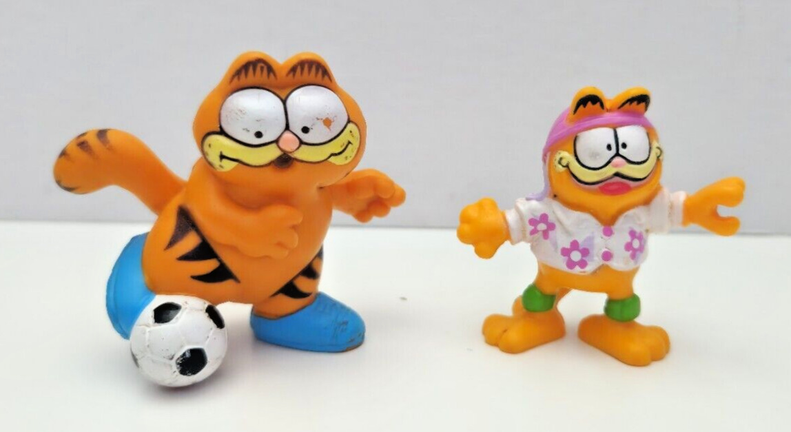 Garfield Kicking A Soccer Ball PVC Miniature Figure McDonalds Figure Lot of 2