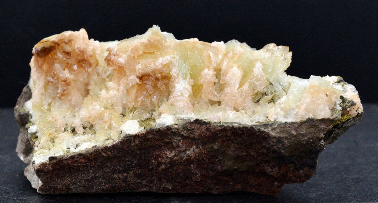 Calcite Barite - 260 Grams - Naica, Mun. de Saucillo, Chihuahua, Mexico