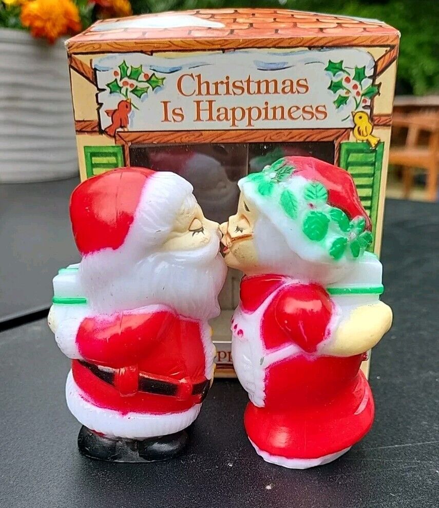 NEW IN BOX vintage Salt & Pepper Shakers Christmas Mr. Mrs. Santa Claus Kissing 
