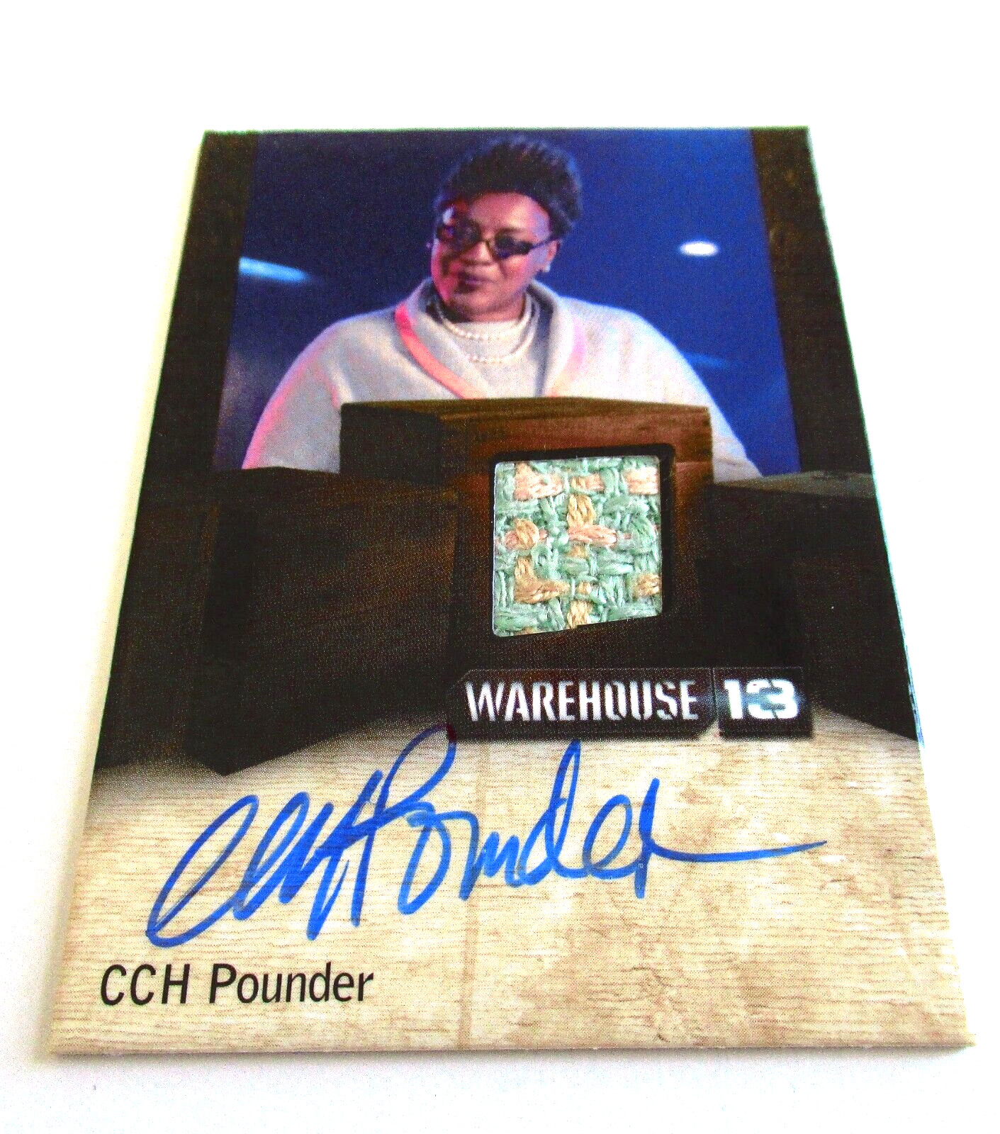 Warehouse 13 Season  4 Autographed Relic CCH Pounder