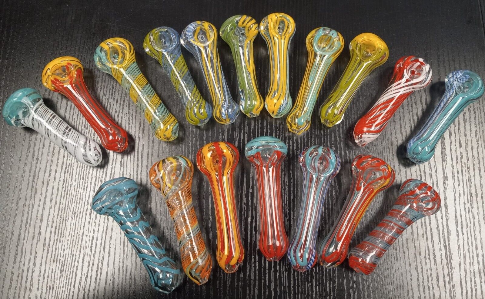 😎BUY ONE GET ONE FREE✨🔥GLASS HAND PIPES WITH COLORFUL DESIGN✨RANDOM COLOR