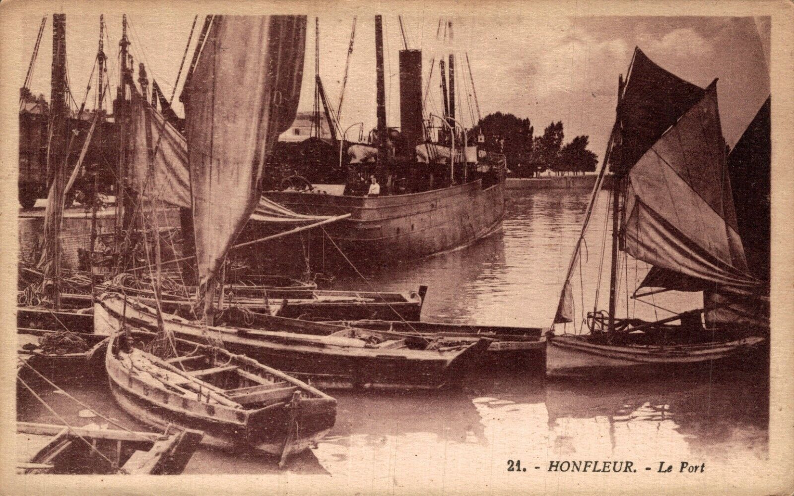 France Honfleur Le Port Vintage Postcard 08.50