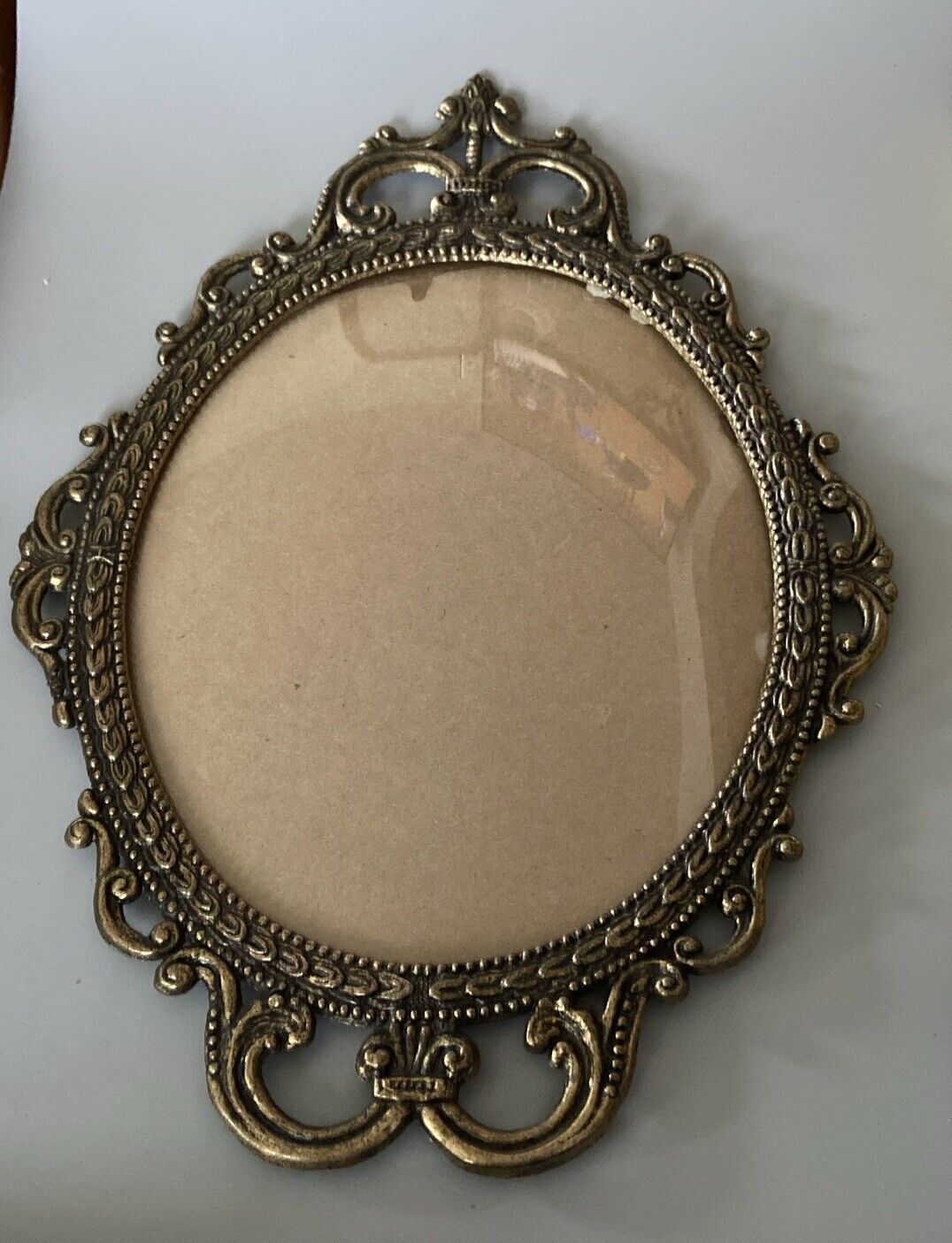 Vintage 18” Ornate Antique Brass Wall 11x9 Convex/ Bubble Glass Picture Frame