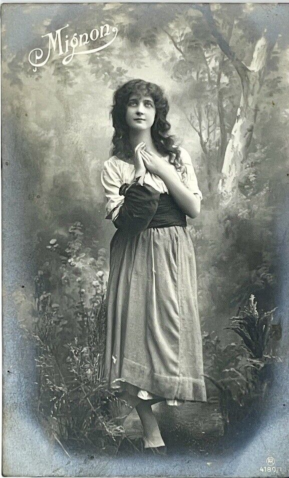 Vintage RPPC Postcard Mignon Beautiful Young Woman - Unused