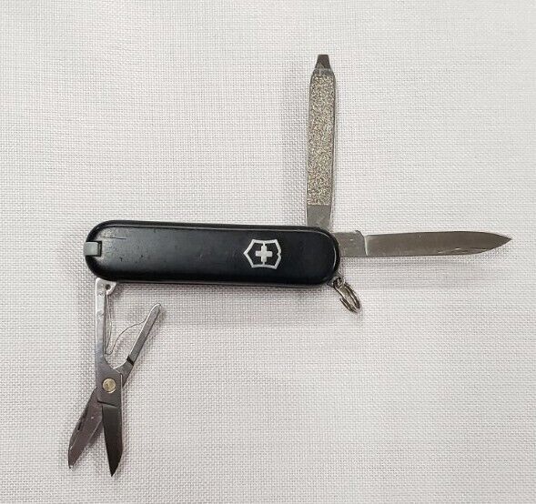 Victorinox Classic SD Swiss Army Knife 58mm /Black ☆☆☆BUY MORE & SAVE☆☆☆