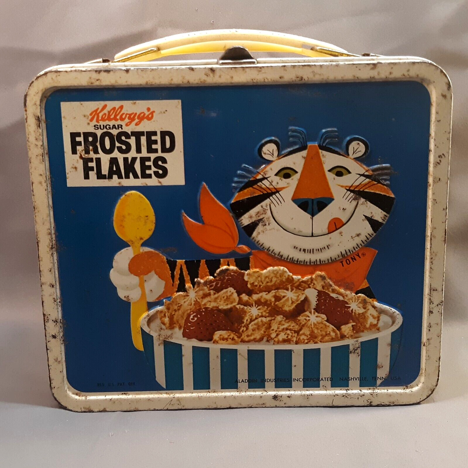 Kellogg's Cereal Child Metal Lunch Box Tony the Tiger, Rice Krispies. 1969 Era.