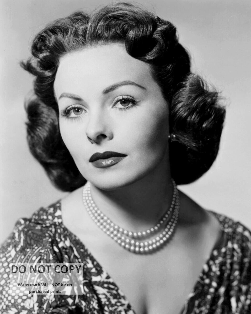 ACTRESS JEANNE CRAIN PIN UP - 8X10 PUBLICITY PHOTO (MW748)