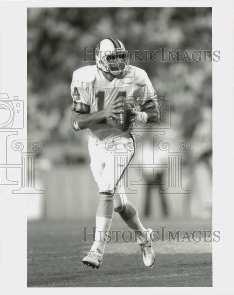 1990 Press Photo Quarterback Vinny Testaverde of the Tampa Bay Buccaneers