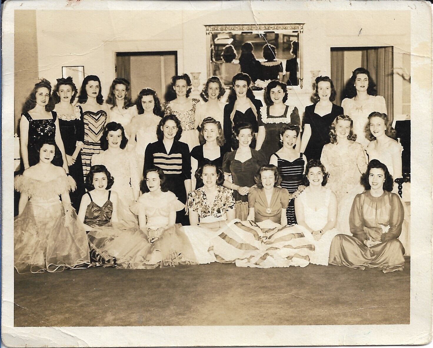 Ladies Photograph 1940s Vintage Dresses Fashion Party 4 x 4 7/8