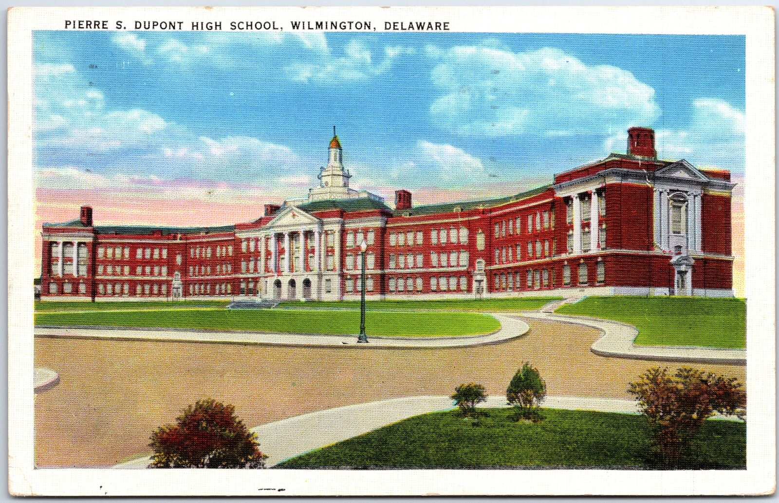 VINTAGE POSTCARD PIERRE S. DUPONT HIGH SCHOOL AT WILMINGTON DELAWARE (1920s)