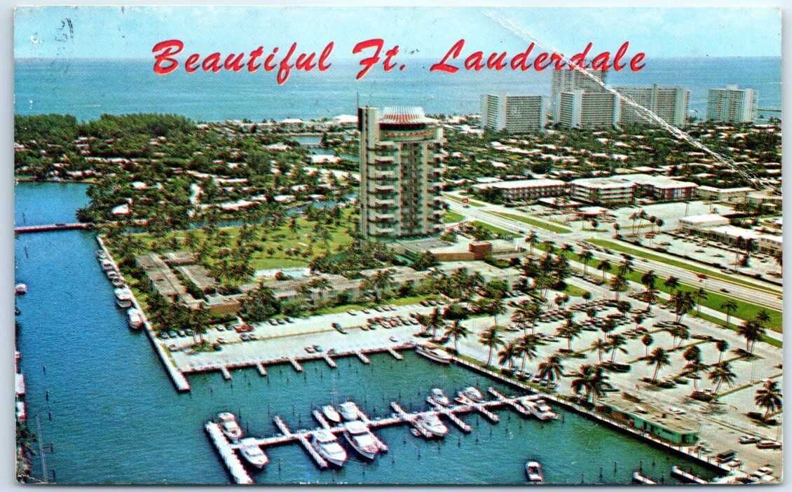 Postcard - Beautiful Fort Lauderdale, Florida