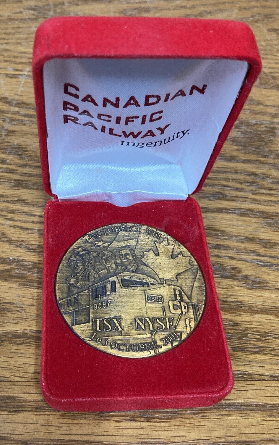 Canadian Pacific Railway CP Rail 2001 TSX NYSE Bronze Medal Medallion Coin