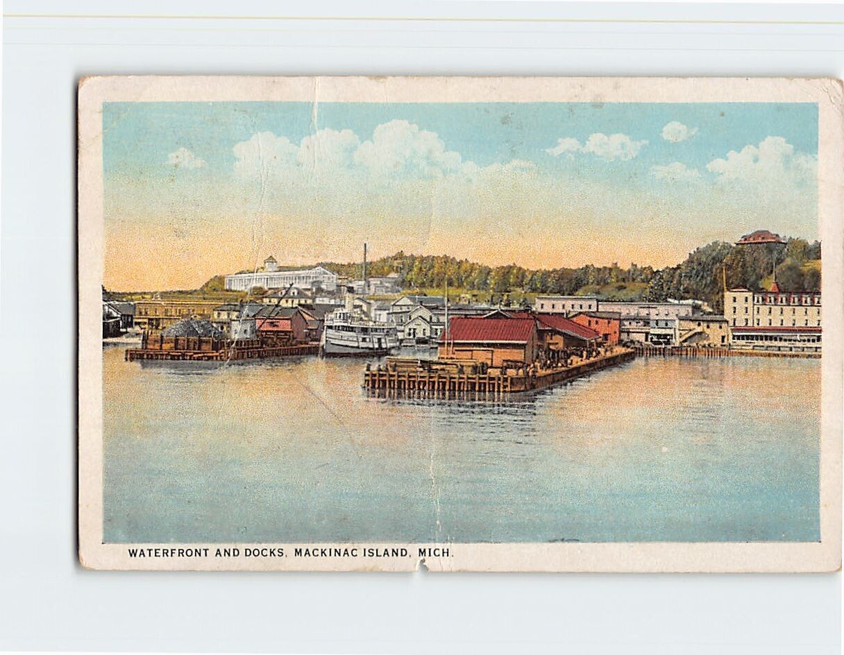 Postcard Waterfront & Docks Mackinac Island Michigan USA