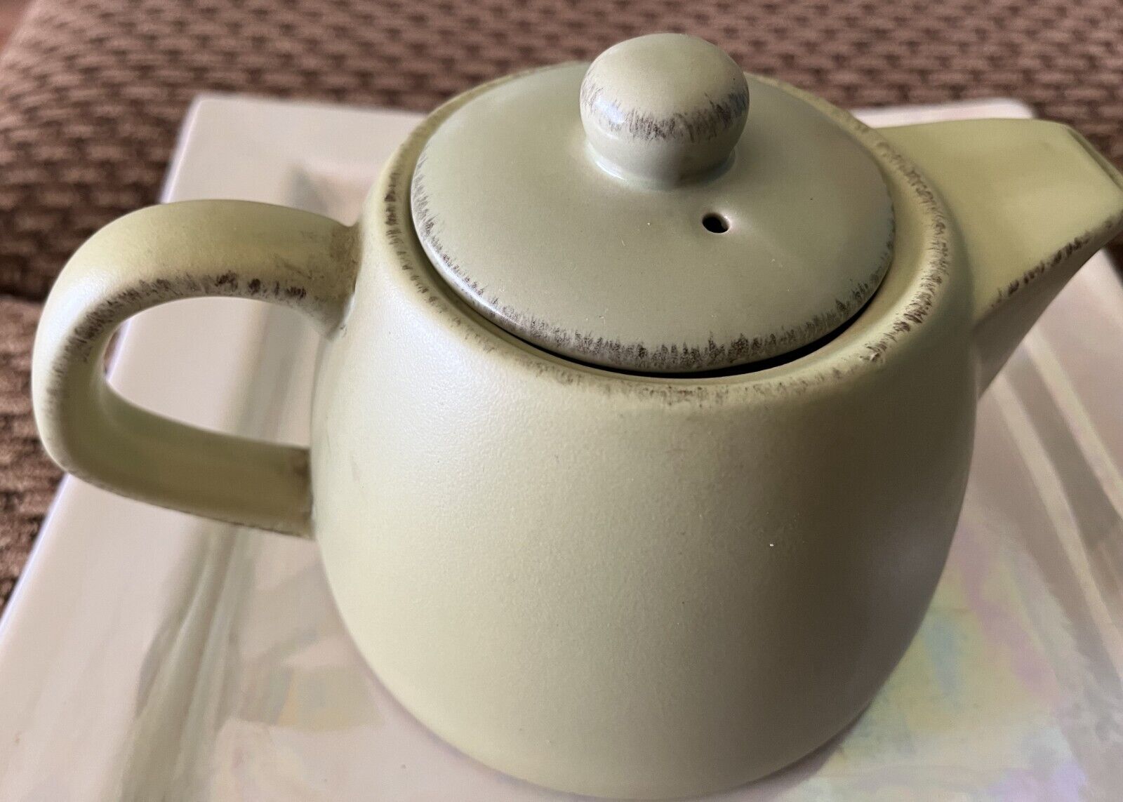 VTG  Teapot Green Matte Finish Stoneware  4.5” Great Condition