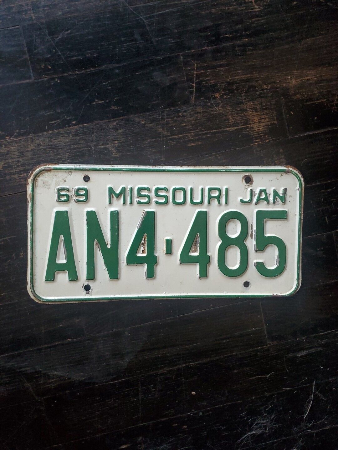 1969 Missouri License Plate Jan No AN4 485 Man Cave Auto Collector Green On WHT 