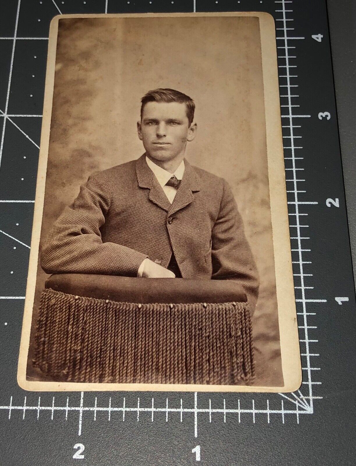 1870s Handsome Man Cincinnatus OH Ohio Photographer Studio Antique CDV PHOTO