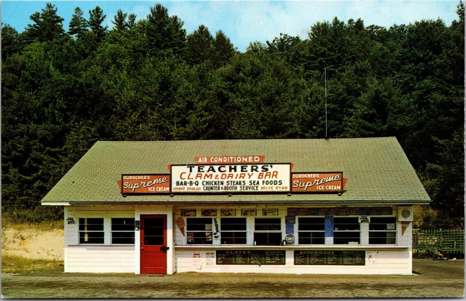 Postcard Teachers\' Clam Bar Restaurant in Plymouth, New Hampshire