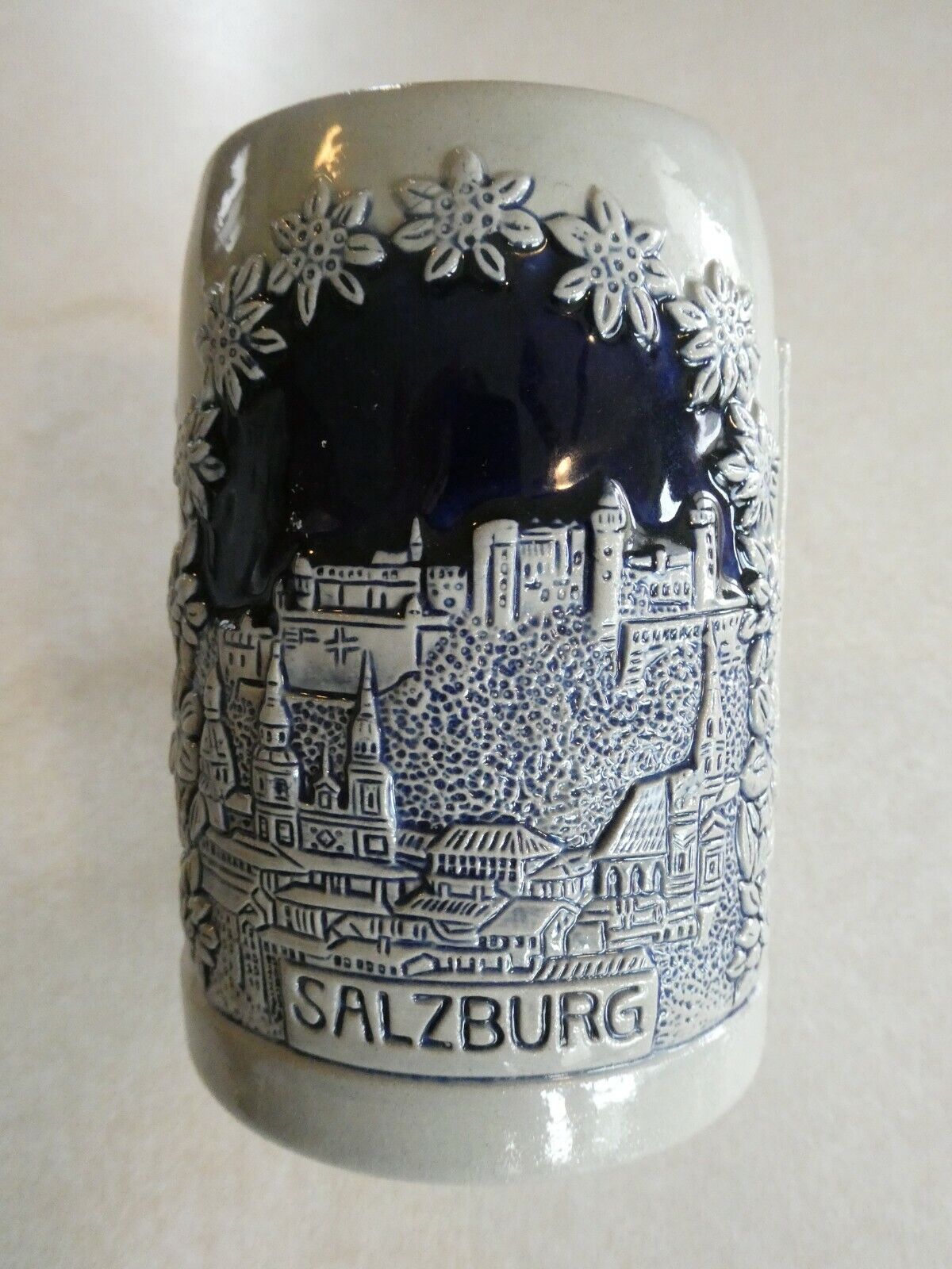 ZZ8 Original King German Beer Sten Salzburg Osterreich 1/2 #402 Austria Handmade