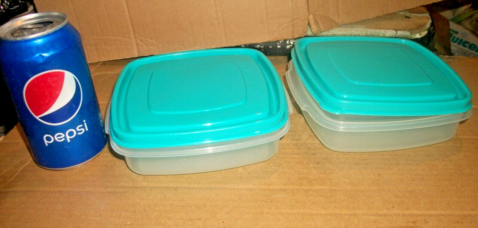 2 Vintage Rubbermaid 2 Cup #1 Servin Saver Sandwich Food Storage Container Green