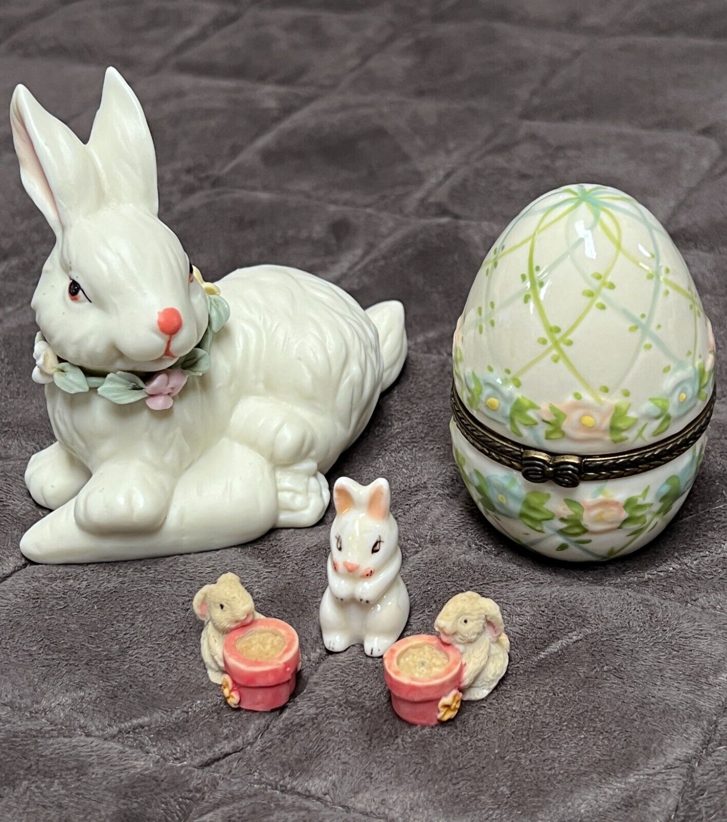 Vintage Lot of 5 Ceramic Easter Bunny Rabbit Egg Holiday Figurines Trinket Box