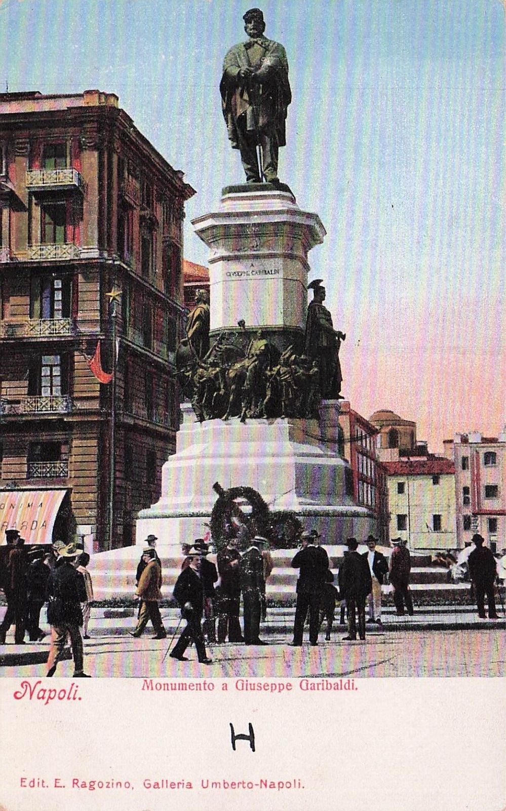 Postcard Vintage (1) ITA, Napoli Monumento a Giuseppe Garibaldi 3437 UP(#485)
