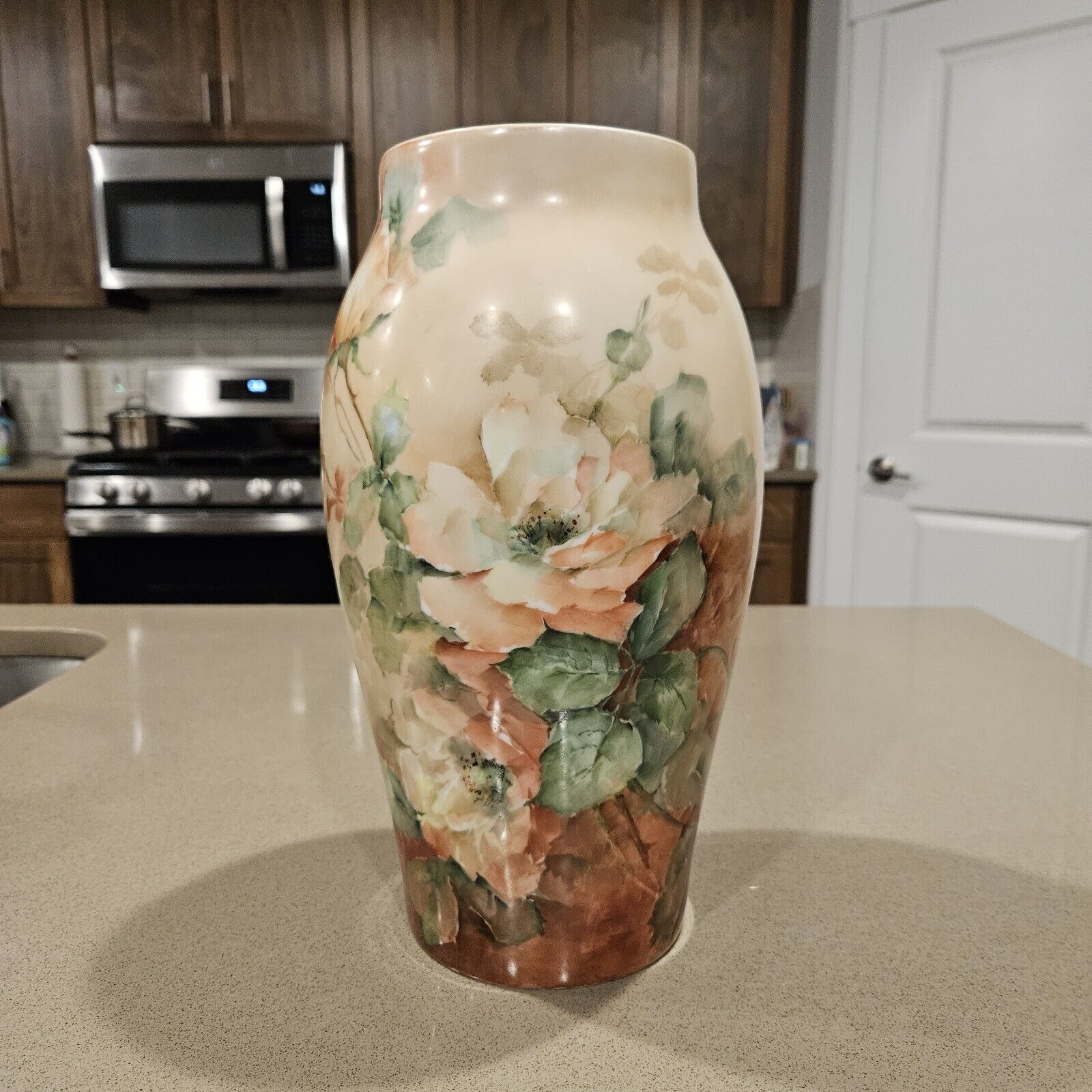 Vintage T&V Limoges Hand Painted Roses Porcelain Vase12.5\