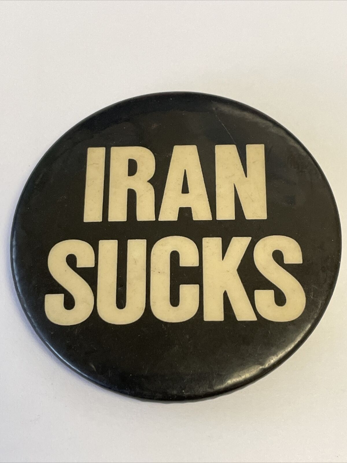 VINTAGE 1970\'S IRAN US HOSTAGES PINBACK/BUTTON \