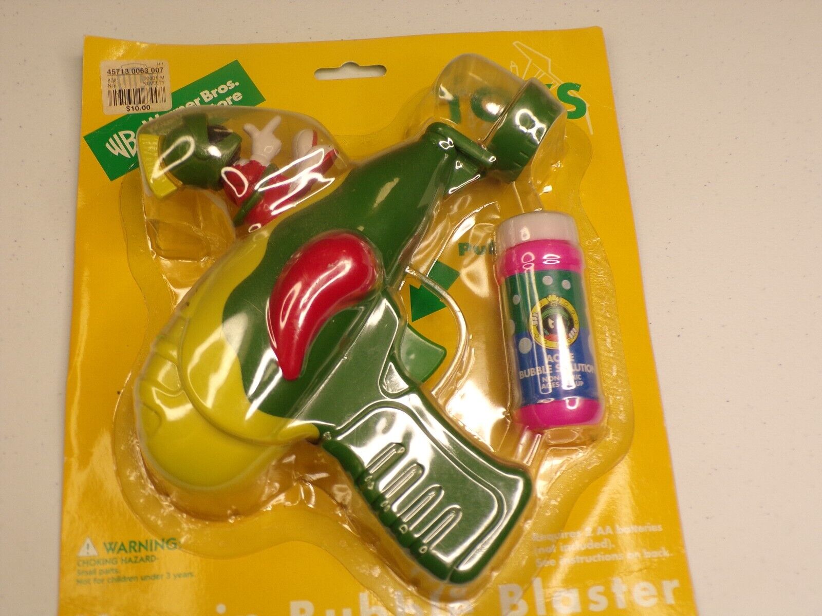 Vintage 1998 Marvin the Martian Bubble blaster new in the original package TOYS