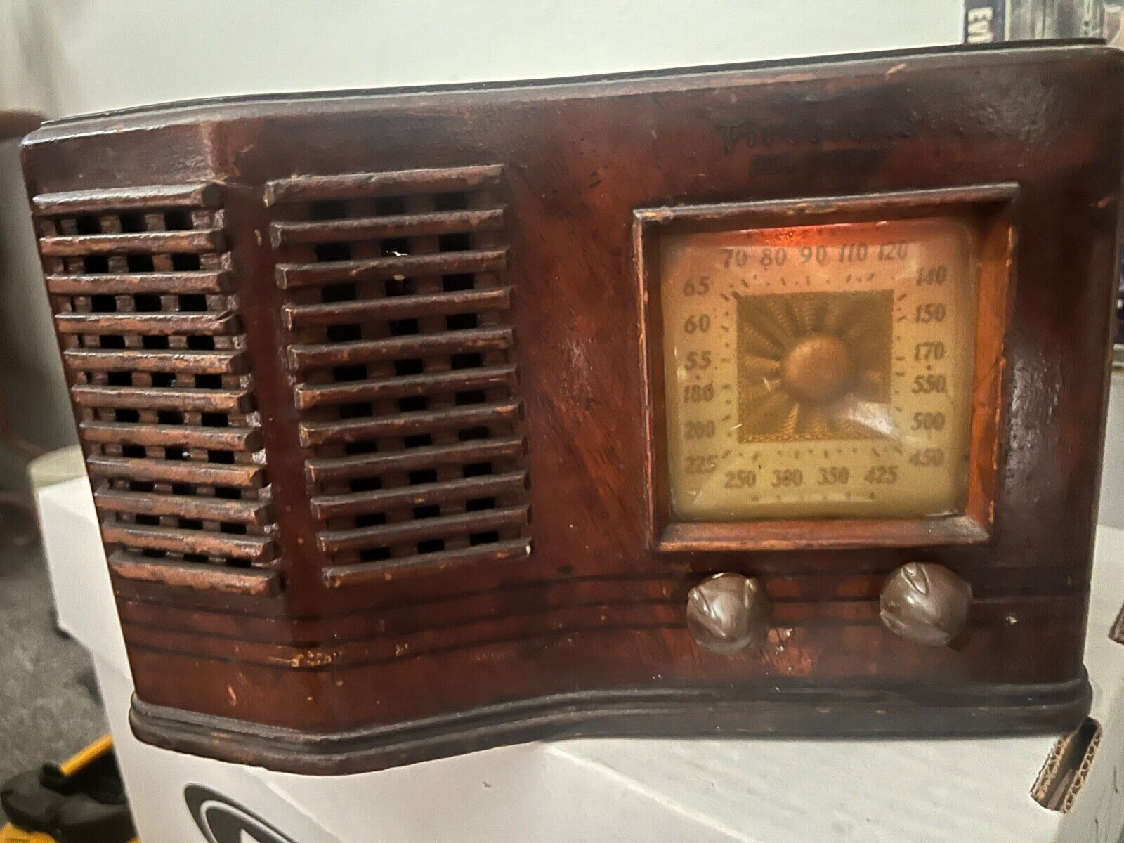 Firestone Superheterodyne vintage antique radio WORKING S-7403-4, missing back