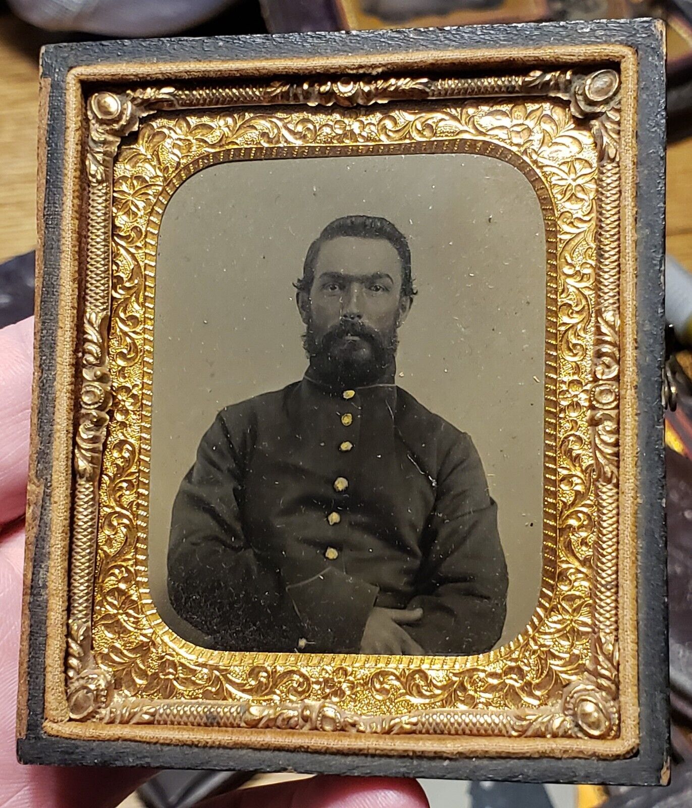 Sixth plate tintype of Union soldier Civil War photograph half case