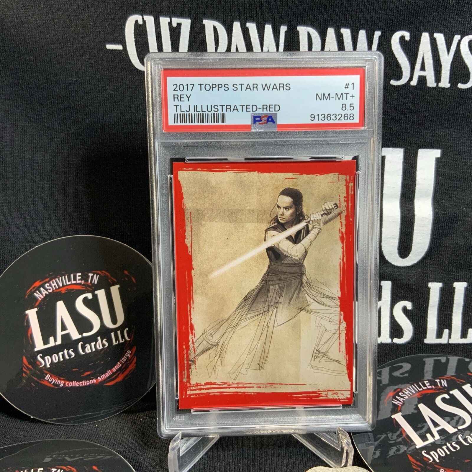 Rey - 2017 - Topps - Star Wars: The Last Jedi - Illustrated  RED - #1 - PSA 8.5