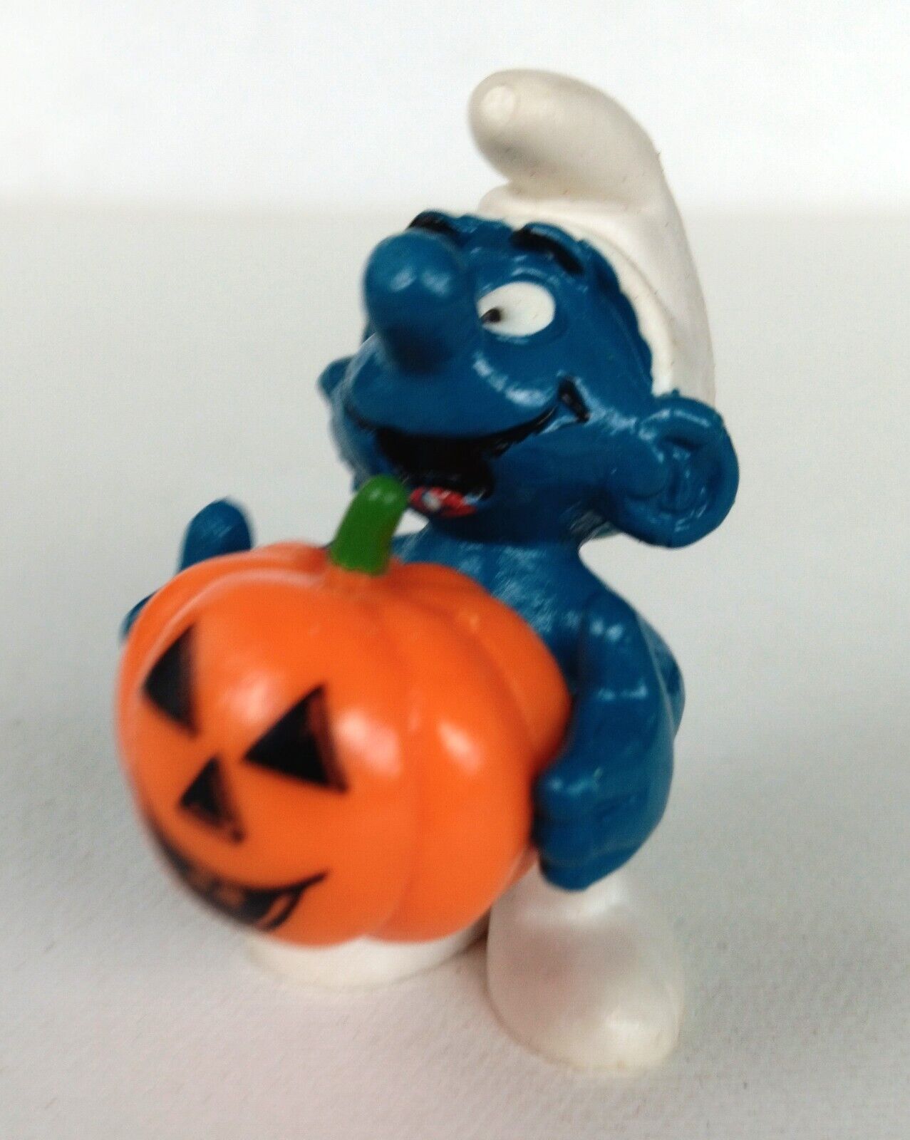 The Smurfs Schleich 1981 Vintage Halloween Holiday Smurf With Pumpkin Figure