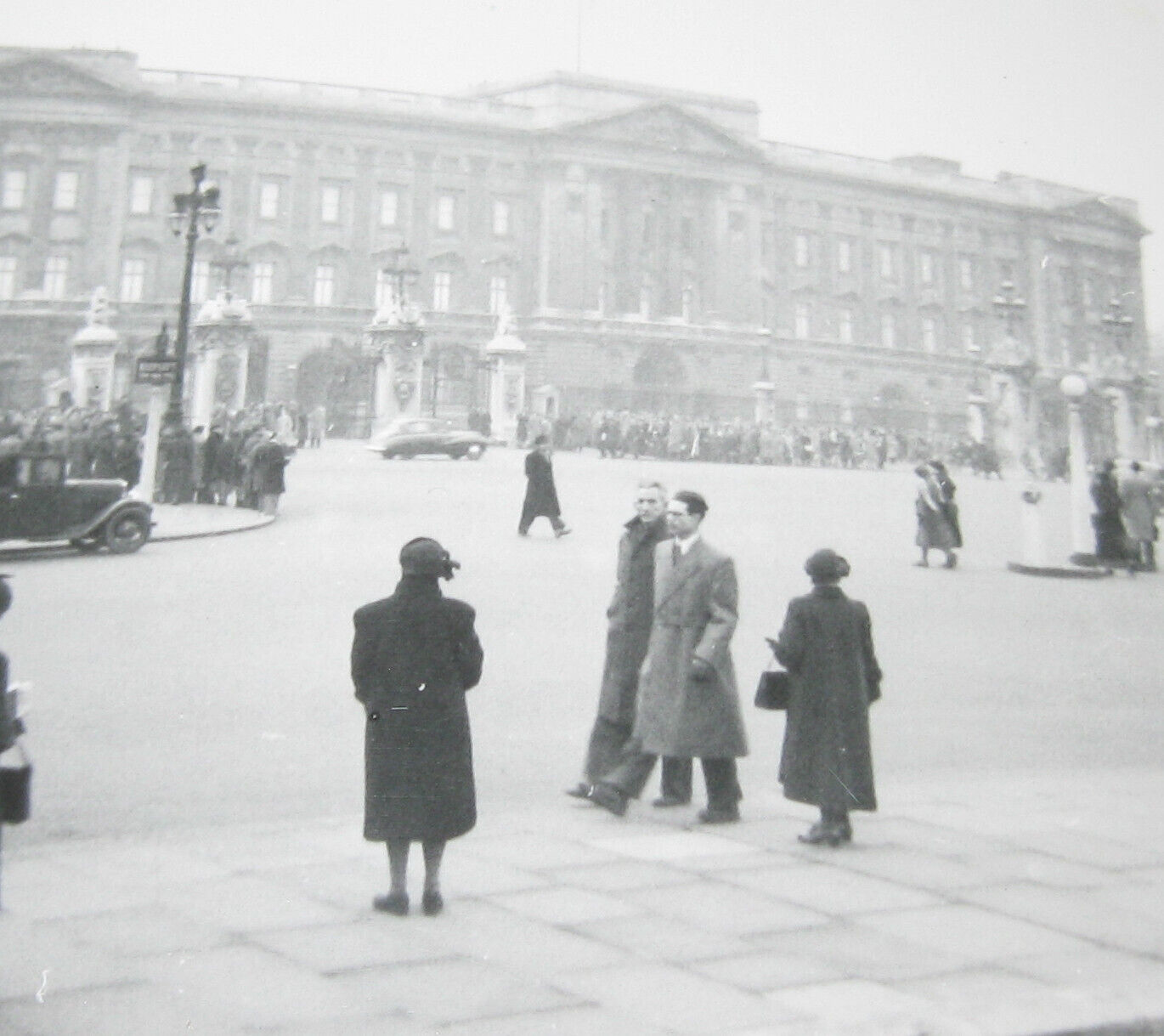 1950s Vintage Buckingham Palace London Small Photo Ted’s Day King George VI Died