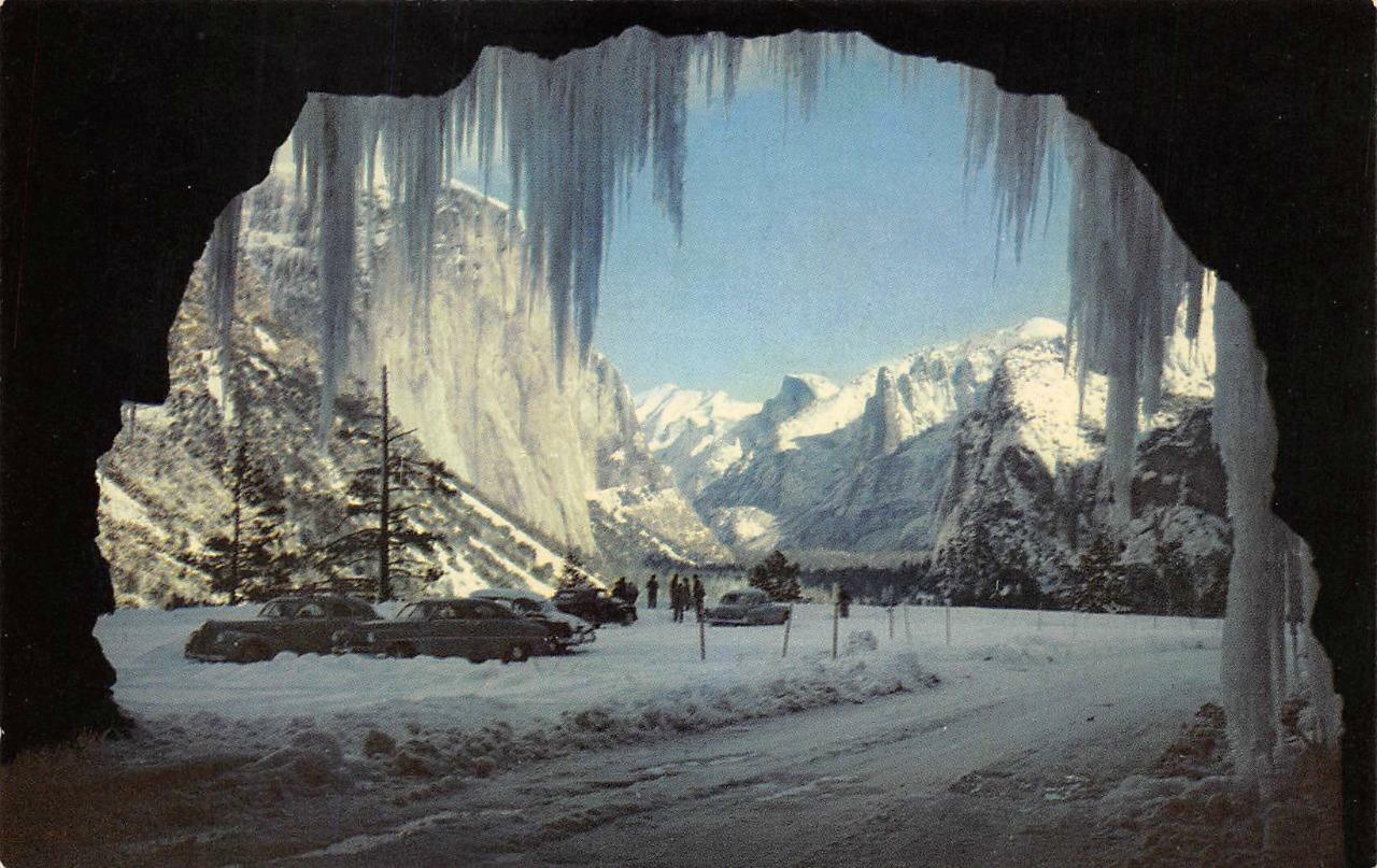 Yosemite National Park WAWONA TUNNEL ENTRANCE Winter c1950s Vintage Postcard
