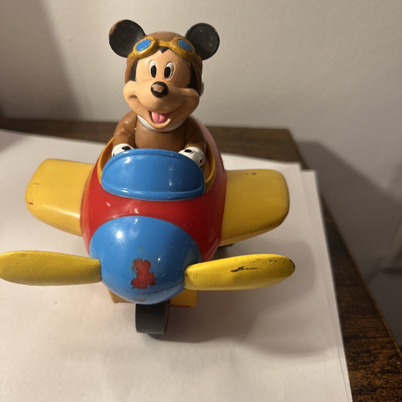 MICKEY MOUSE IN AN AEROPLANE BLUE RED YELLOW 90S 11CM LONG
